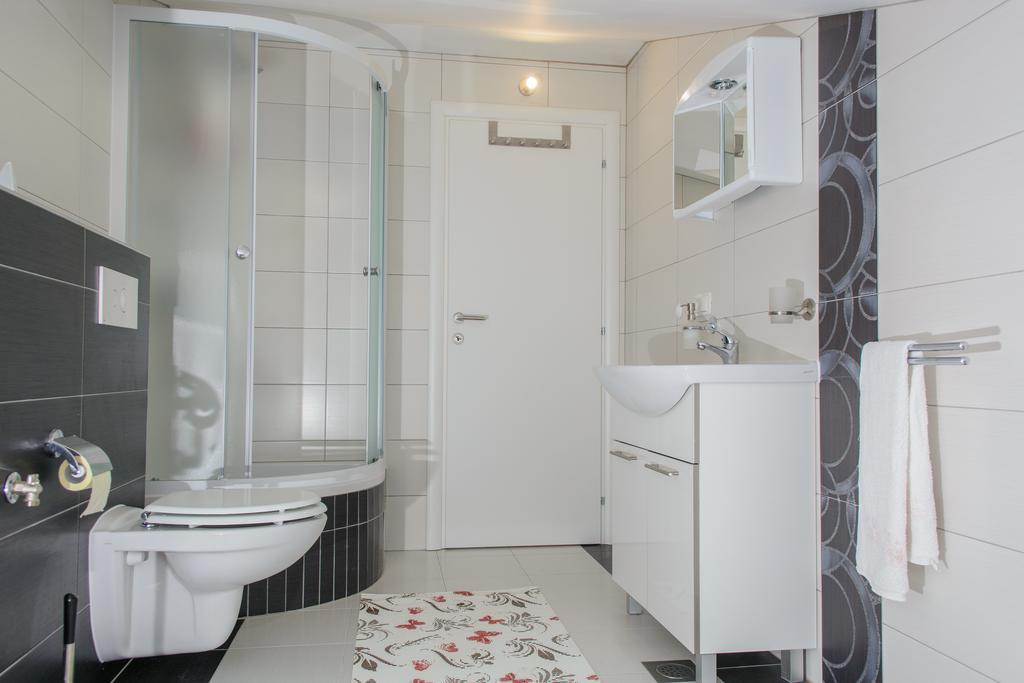 Apartman Daria Apartment Трогир Екстериор снимка