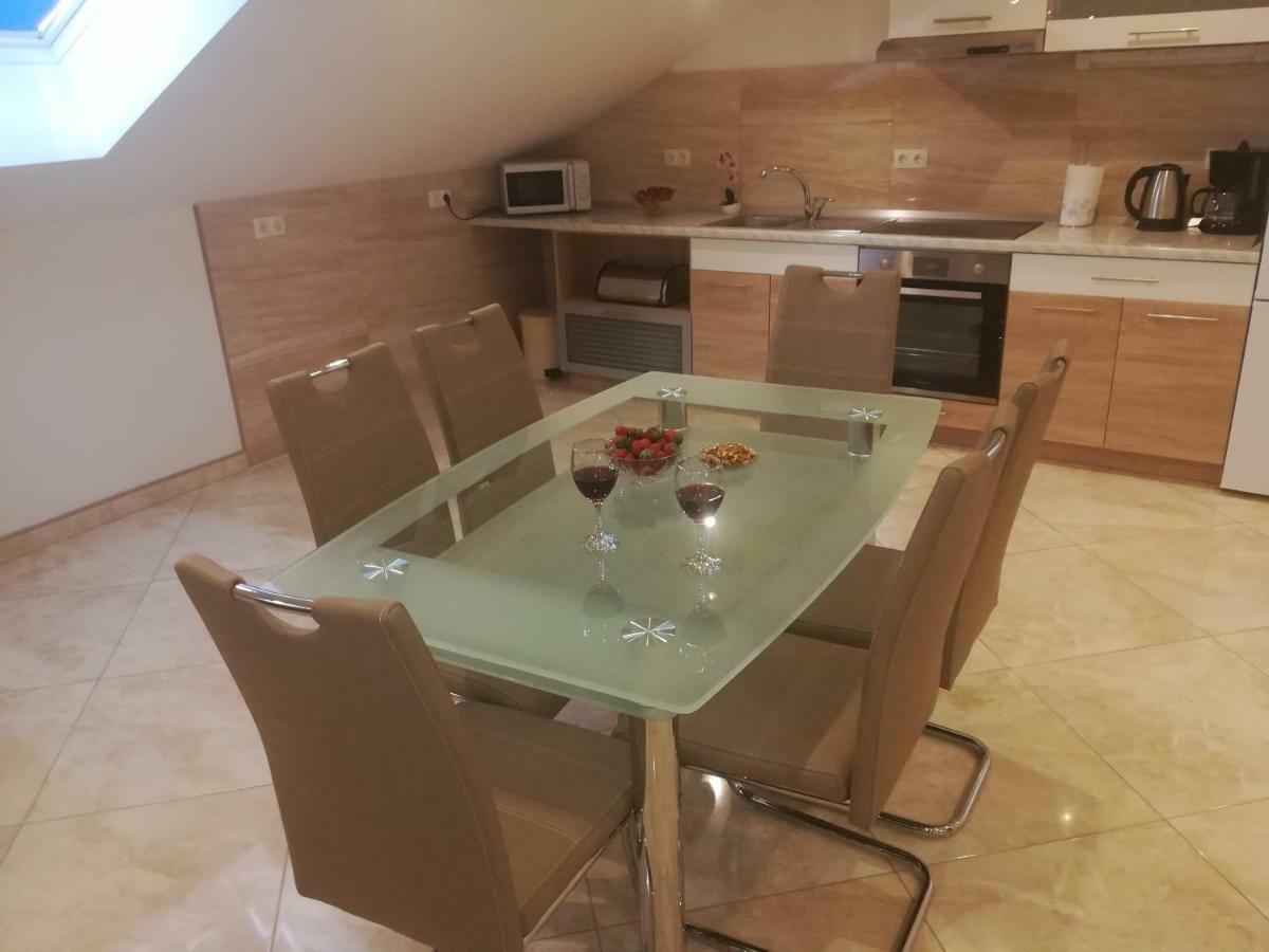Apartman Daria Apartment Трогир Екстериор снимка