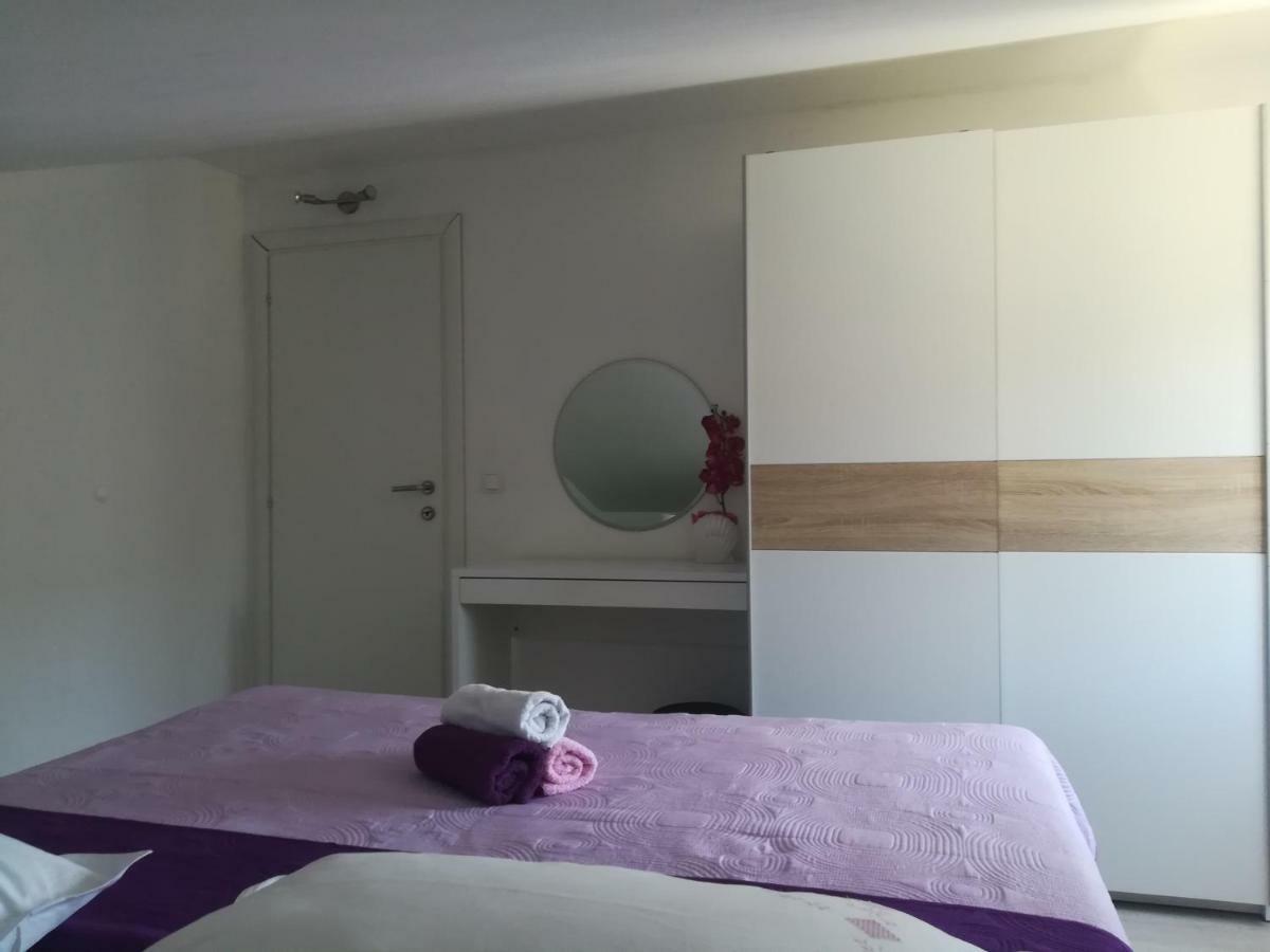 Apartman Daria Apartment Трогир Екстериор снимка